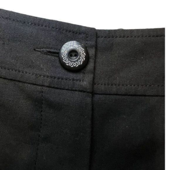 Trina Turk Linen Cotton Blend Cuffed Linen Shorts w/Belt  2 Black - Picture 12 of 15